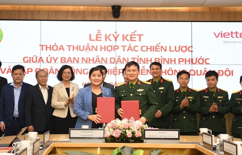 Viettel cam kết đồng hành cùng khát vọng số của tỉnh Bình Phước