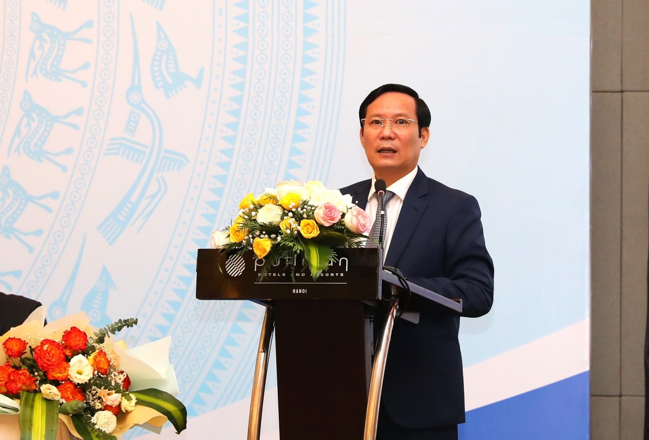 Ông Phạm Tấn Công phát biểu tại hội nghị.