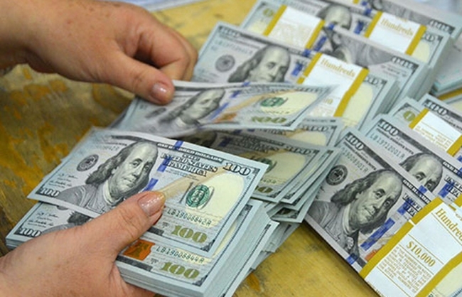 Fed cân nhắc giảm tốc độ tăng lãi suất để hỗ trợ nền kinh tế