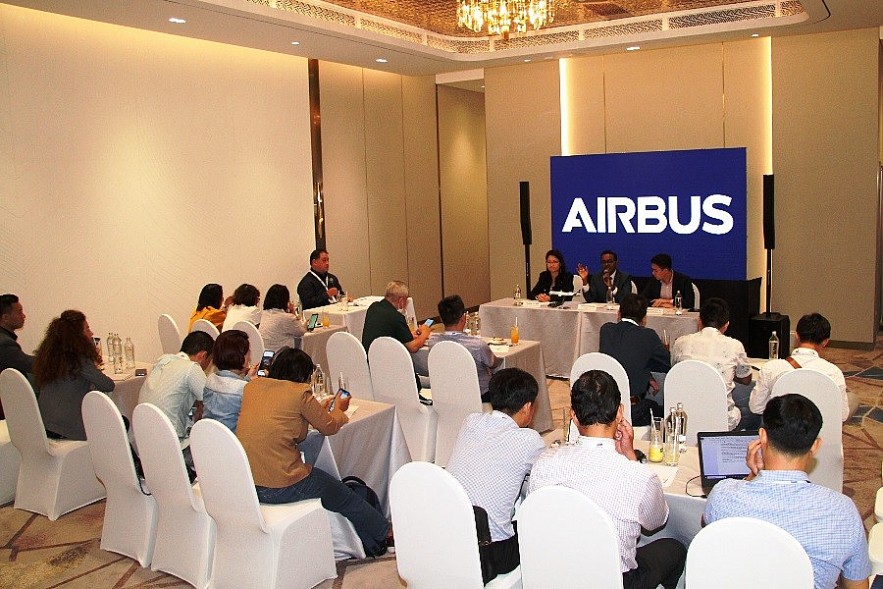 Quang cảnh buổi chia sẻ thông tin của Tập đoàn Airbus. Ảnh Đỗ Doãn