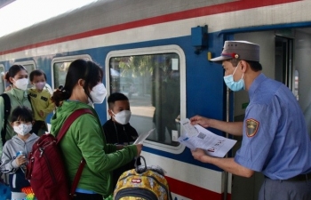 Tết Nguyên đán 2023: 7 đối tượng nào được giảm giá vé tàu hoả?