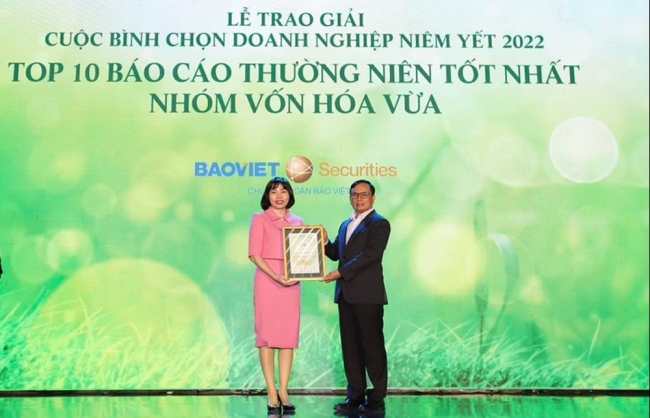 Chứng khoán Bảo Việt được vinh danh Top 10 Báo cáo thường niên tốt nhất năm 2022