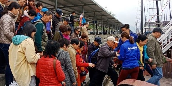 Quảng Ninh: Du lịch TP Hạ Long phục hồi mạnh mẽ
