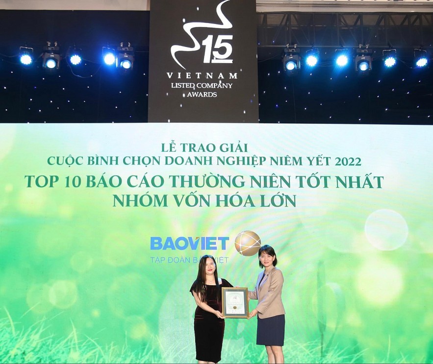 Bảo Việt: 15 năm đồng hành, đóng góp và được vinh danh tại Cuộc bình chọn doanh nghiệp niêm yết