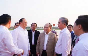 Phó Thủ tướng Lào cùng lãnh đạo UBND TP. Hồ Chí Minh thăm và làm việc tại Van Phuc City