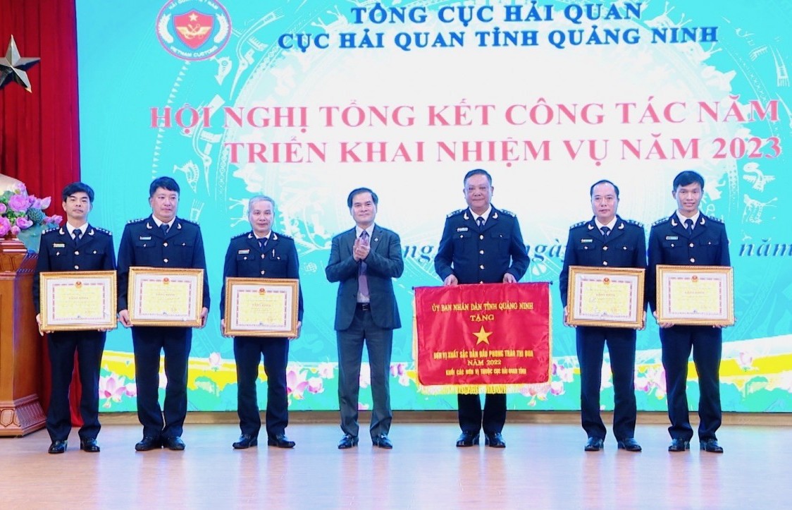 Hải quan Quảng Ninh: Đẩy mạnh cải cách hành chính, hoàn thành vượt mức thu ngân sách