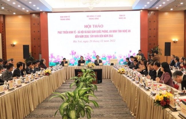 Cần cơ chế đột phá để Nghệ An không còn "đi trước, về sau"
