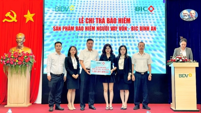 BIC chi trả hơn 2,2 tỷ đồng quyền lợi bảo hiểm cho khách hàng vay vốn tại BIDV Tây Sài Gòn