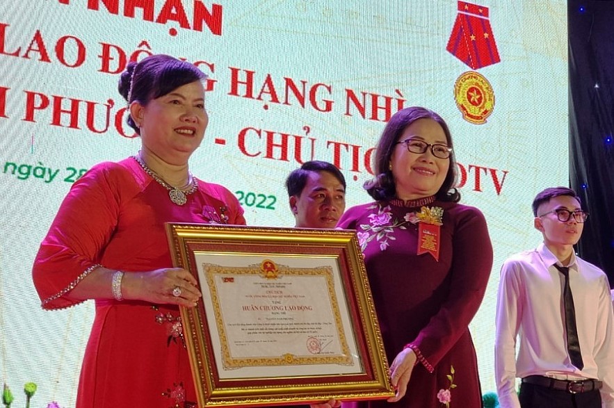 Bà Rịa – Vũng Tàu: Công ty Lan Anh nhận Huân chương Lao động hạng Ba