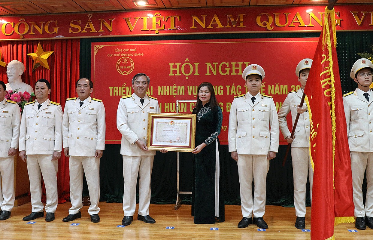 Bắc Giang: Thu nội địa đạt trên 16 nghìn tỷ đồng, riêng thu từ đất đạt trên 9,6 nghìn tỷ đồng