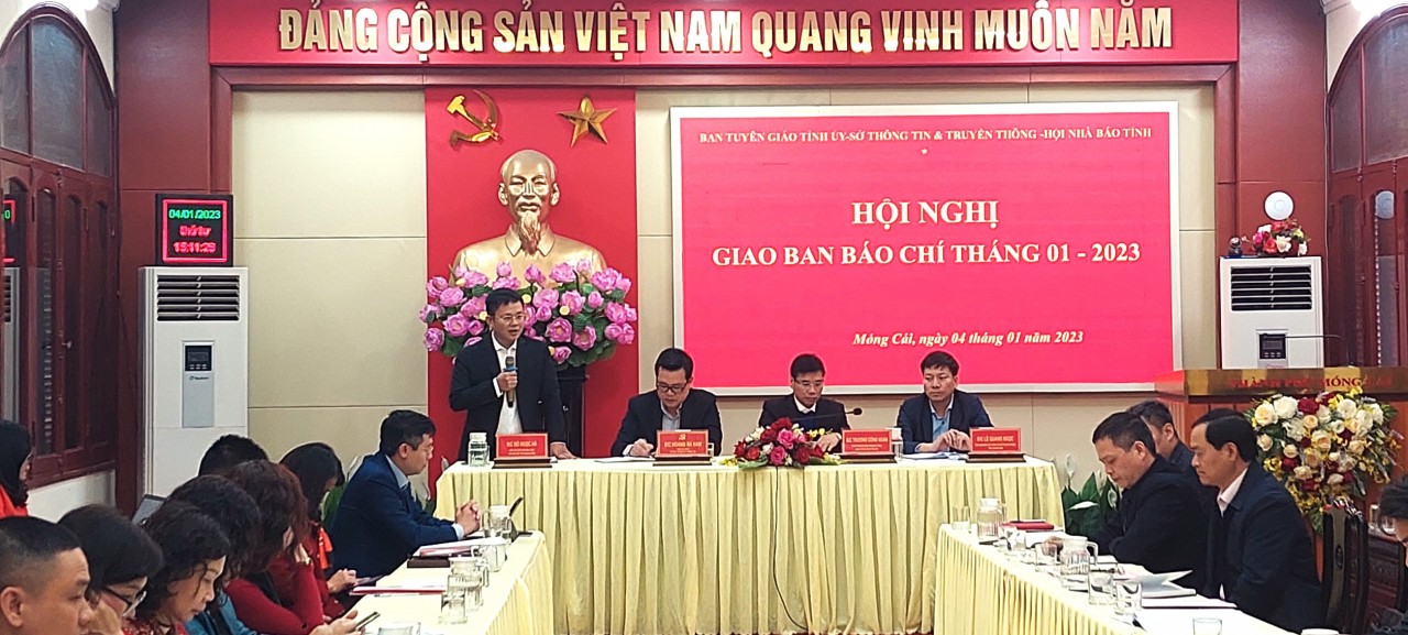 Quảng Ninh tổ chức hội nghị thông tin báo chí thường kỳ Quảng Ninh tổ chức hội nghị thông tin báo chí thường kỳ
