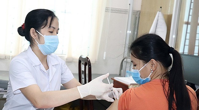 Nhân  viên y tế tại tỉnh Đồng Nai sẽ được hỗ trợ lên tới 4 triệu đồng người/tháng