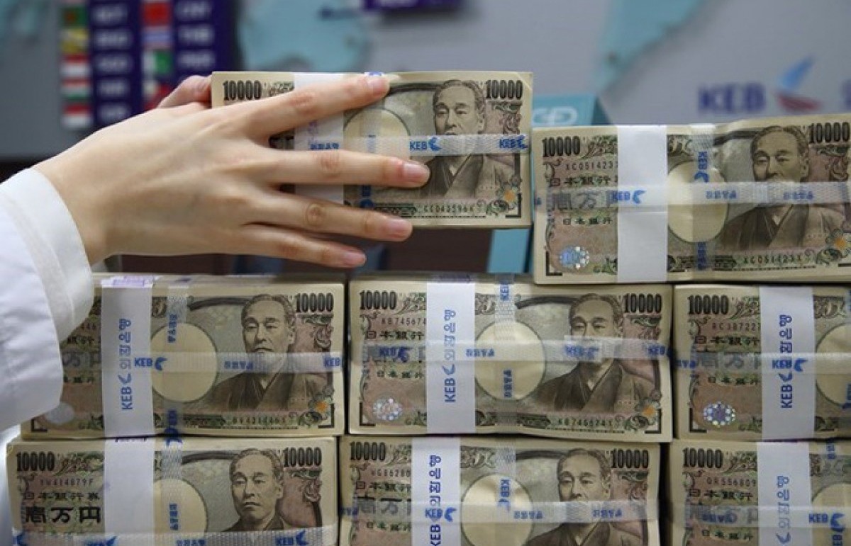 Nhật Bản tăng lãi suất trái phiếu kỳ hạn 10 năm lên mức 0,5%