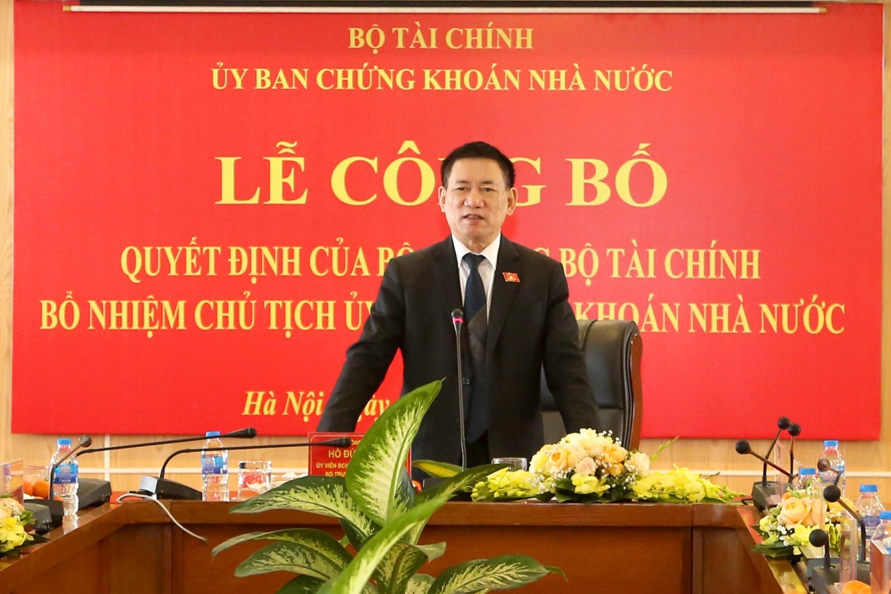 Bộ trưởng Hồ Đức Phớc gửi “10 chữ vàng” cho tân Chủ tịch Ủy ban Chứng khoán Nhà nước