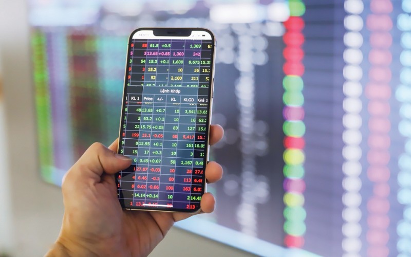 Chứng khoán tuần mới 30/3 - 3/4: Quán tính tăng còn, song áp lực từ vĩ mô và địa chính trị vẫn hiện hữu