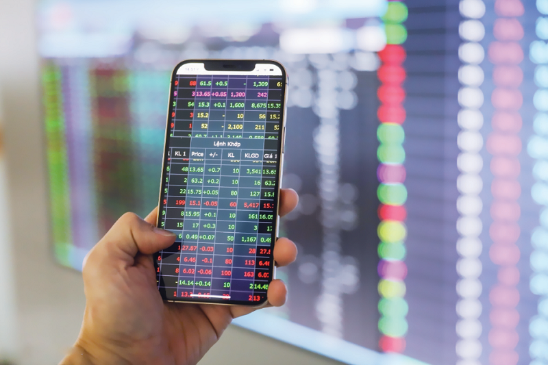 Chứng khoán phái sinh ngày 1/4: Chênh lệch dương nới rộng khi VN30 tiếp đà hồi phục