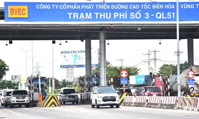 Cục Đường bộ Việt Nam chỉ đạo đúng, kịp thời về tạm dừng thu phí QL 51