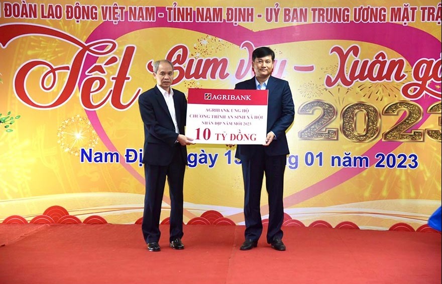 Agribank tài trợ 10 tỷ đồng cho công tác an sinh xã hội tỉnh Nam Định