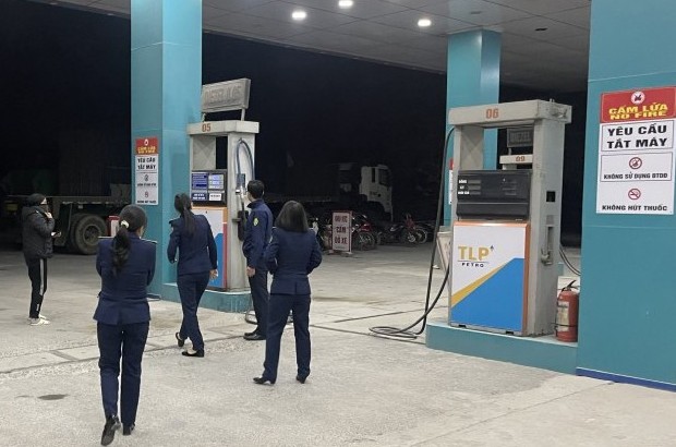 Hải Phòng: Tự ý ngừng bán hàng, cửa hàng xăng dầu Hương Phát bị xử phạt