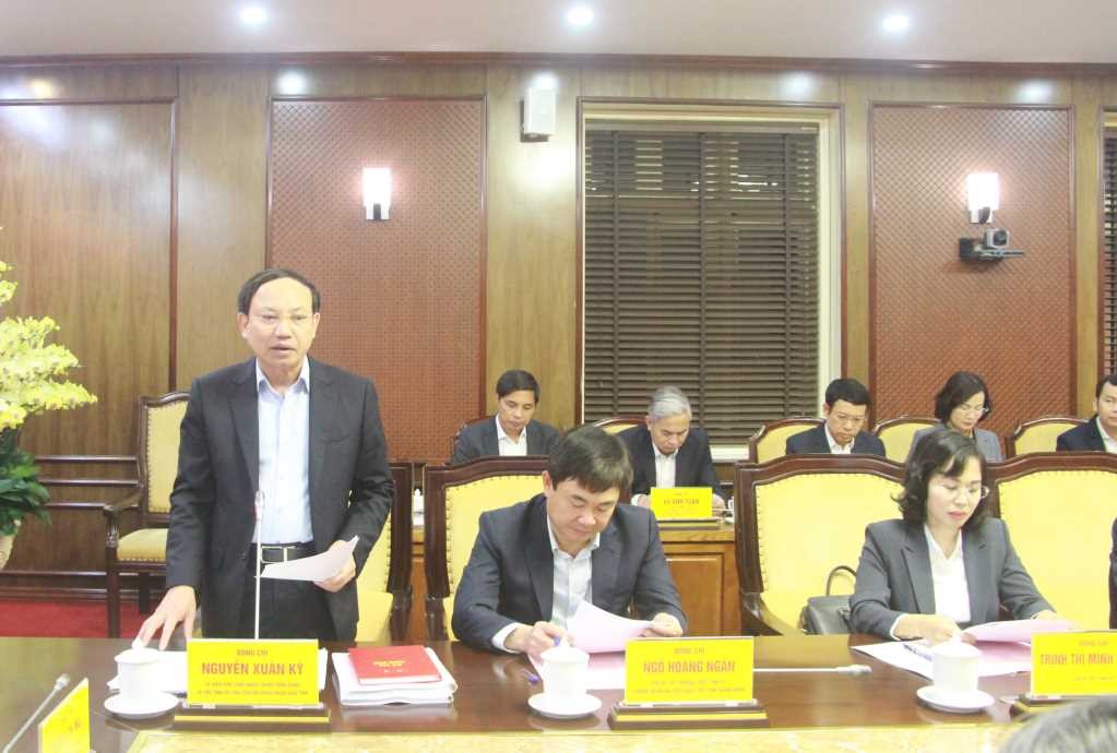 Đồng chí Trương Thị Mai, Trưởng Ban Tổ chức Trung ương, làm việc với Ban Thường vụ Tỉnh uỷ Quảng Ninh