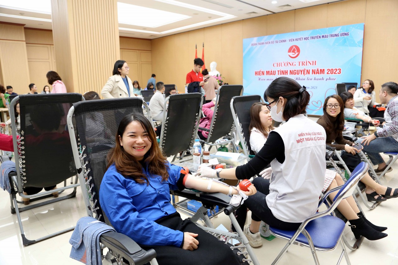 Đoàn Thanh niên Bộ Tài chính tổ chức chương trình Hiến máu tình nguyện năm 2023