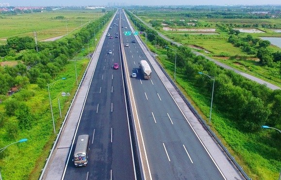 Cao tốc TP. Hồ Chí Minh - Thủ Dầu Một – Chơn Thành sẽ có 4 làn xe, nghiên cứu thêm làn dừng khẩn cấp