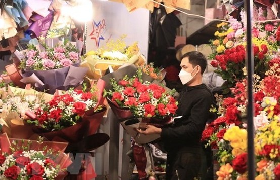 Ngày Lễ tình nhân 14/2: Thị trường hoa tươi tăng giá cao