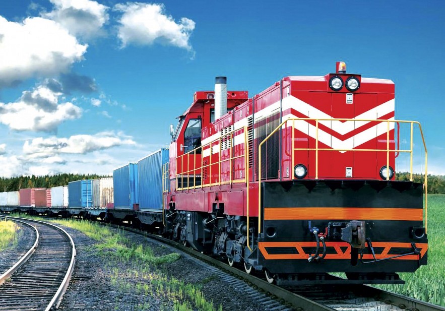 Đường sắt là loại hình vận tải chiếm dụng ít đất đai, ít tác động đến môi trường.