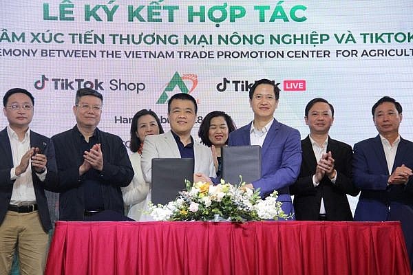 Thiết lập sản phẩm OCOP trên tính năng thương mại điện tử TikTok Shop