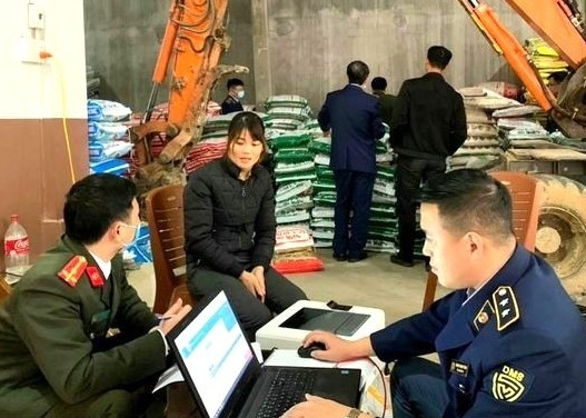 Bắc Giang: Xử phạt cơ sở kinh doanh gần 11 tấn phân bón giả và kém chất lượng