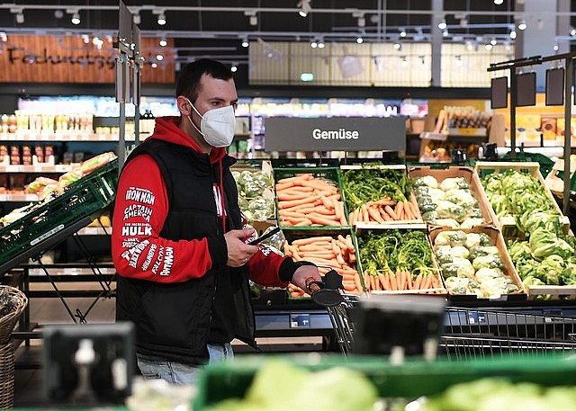 Eurozone tiếp tục trong 'vòng xoáy' lạm phát do giá lương thực tăng cao