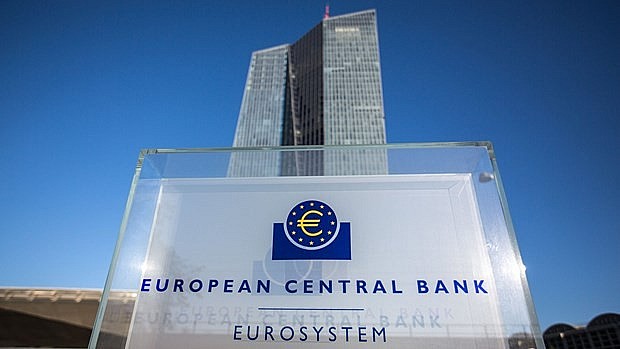 Một loạt ngân hàng nâng dự báo về mức lãi suất giới hạn của ECB