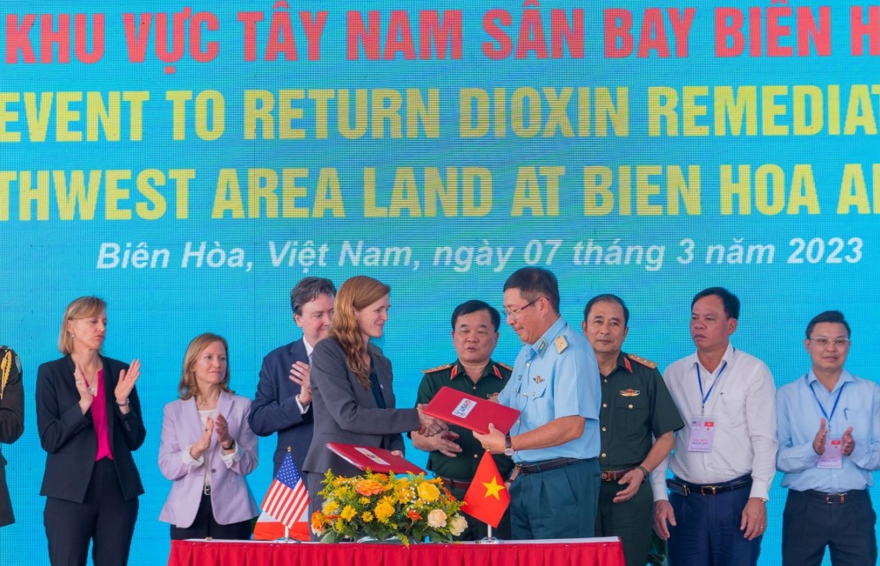Hoa Kỳ tài trợ thêm 73 triệu USD cho dự án xử lý dioxin tại sân bay Biên Hòa