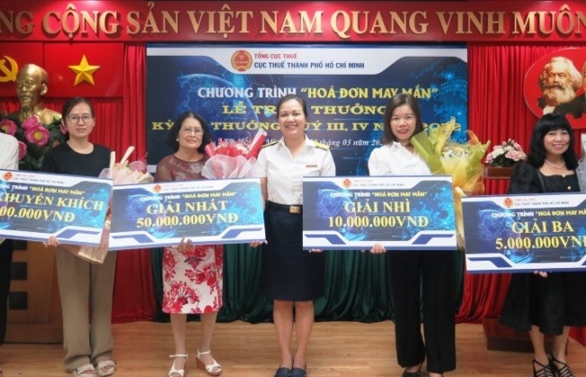TP. Hồ Chí Minh: Trao các giải thưởng hóa đơn may mắn trị giá 310 triệu đồng