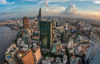 Real estate market won’t recover until late 2024: Experts