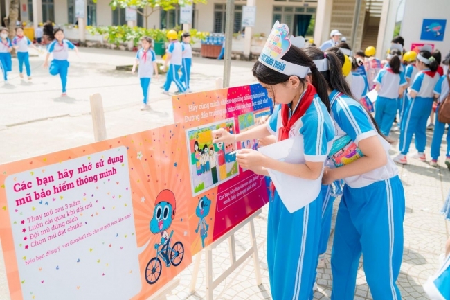 Prudential Việt Nam tổ chức ngày hội an toàn giao thông tại tỉnh Quảng Ngãi