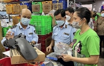 TP. Hồ Chí Minh: Tạm giữ gần 10.000 sản phẩm hàng hóa các loại vi phạm
