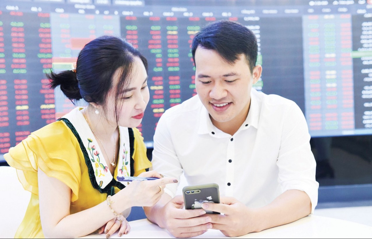Giảm lãi suất - thêm "thuốc bổ" cho thị trường chứng khoán phục hồi