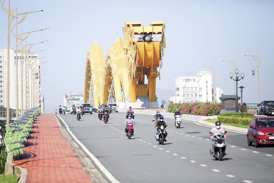 Phấn đấu đưa Đà Nẵng thành một trung tâm tài chính quốc tế.