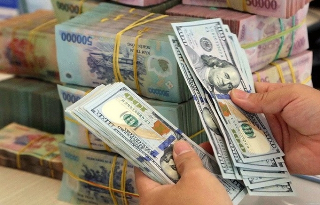 Việt Nam có thêm trợ lực để giảm áp lực lên tỷ giá VND/USD