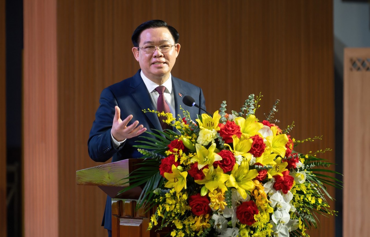 Chủ tịch Quốc hội Vương Đình Huệ dự Tọa đàm về Chiến lược phát triển Học viện Tài chính