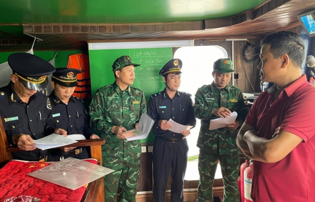 Lập 2 tổ liên ngành đôn đốc chống buôn lậu, gian lận thương mại và hàng giả