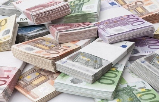 Cảnh báo nguy cơ căng thẳng tài chính ở khu vực đồng tiền chung châu Âu