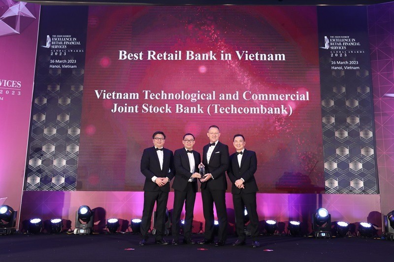 Techcombank được vinh danh là “Ngân hàng bán lẻ xuất sắc nhất”