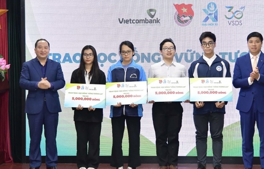 Vietcombank và Trung ương Đoàn TNCS Hồ Chí Minh tổ chức Lễ ký kết hợp tác giai đoạn 2023-2027