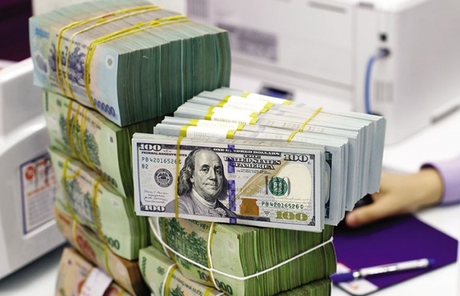 Tỷ giá hôm nay (24/3): USD trung tâm giảm sâu trong phiên cuối tuần