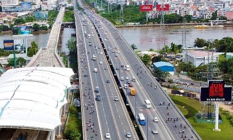 Đôn đốc đẩy nhanh tiến độ hai dự án đường sắt đô thị tại TP. Hồ Chí Minh