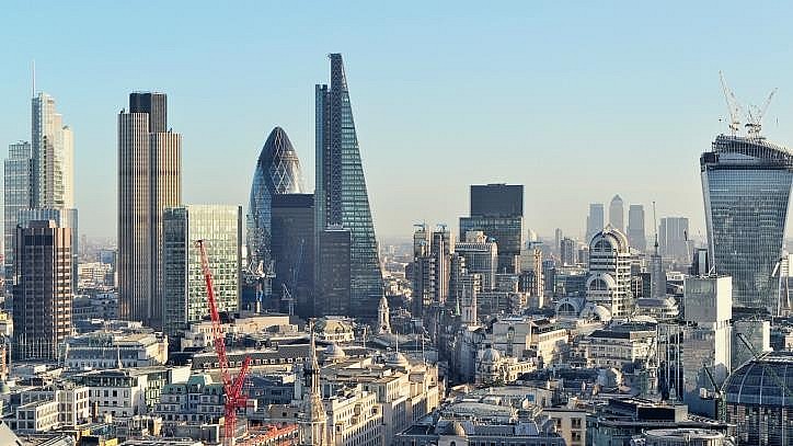 Thủ đô nước Anh mất vị trí 'độc tôn' trung tâm tài chính toàn cầu