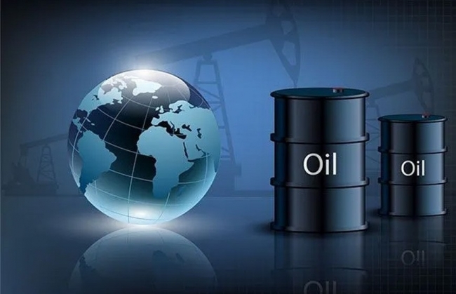 Ngày 31/3: Giá dầu thô giảm nhẹ sau khi leo dốc, giá gas tăng nhẹ