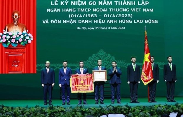 Vietcombank urged to promote leading role in banking sector
